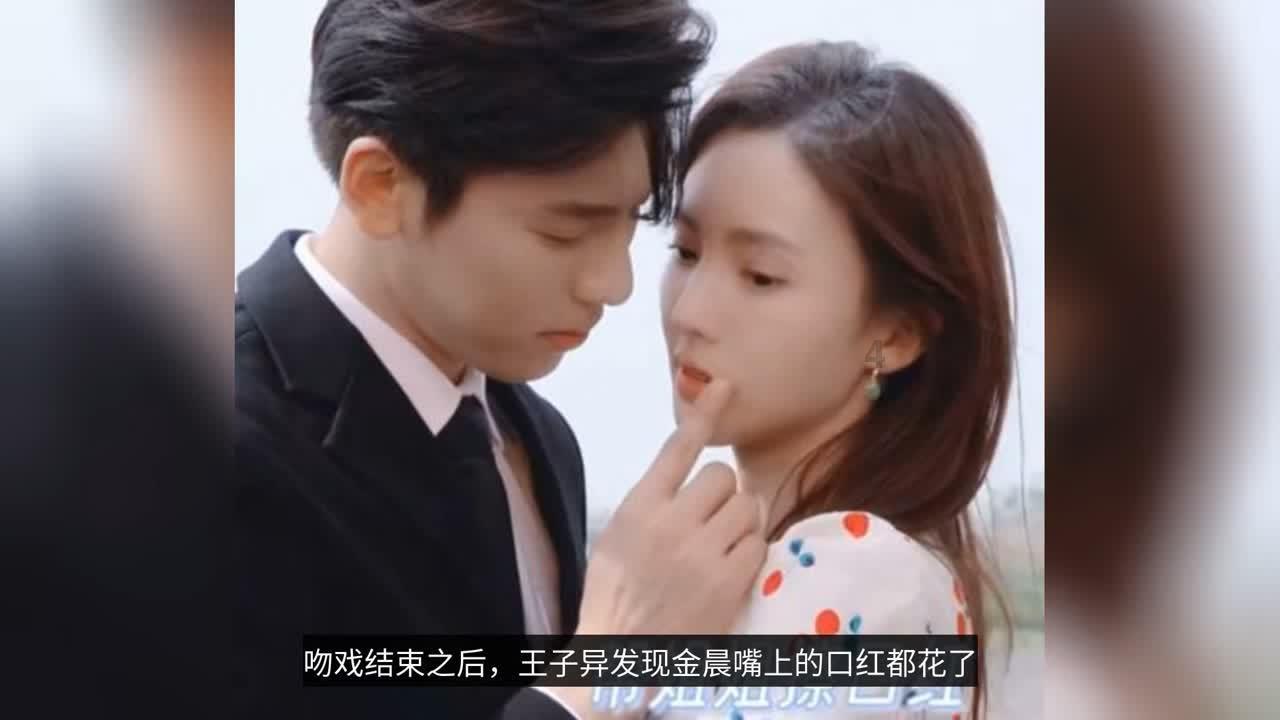 秋冬季男士羽绒马甲如何搭配牛仔裤既时尚又好看