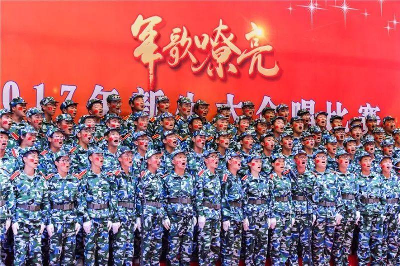 小艾比当海军